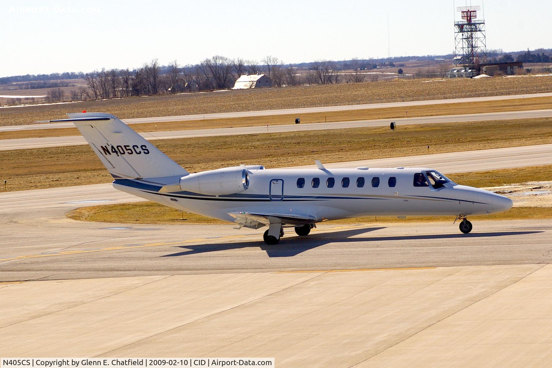 N405CS, 2005 Cessna 525B CitationJet CJ3 C/N 525B0036, Taxiing by the tower on the way to Landmark FBO