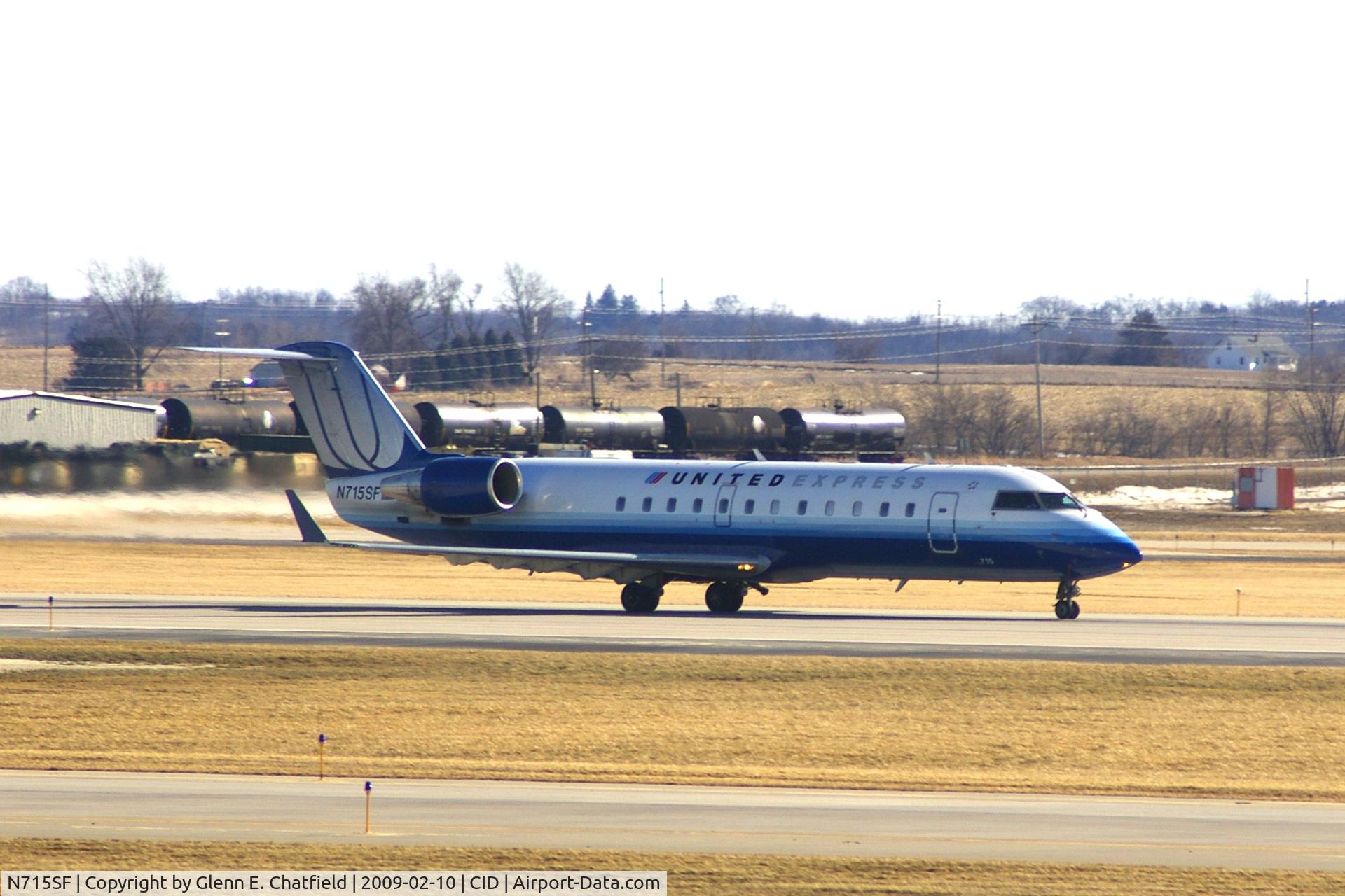 N715SF, 1996 Canadair CRJ-100LR (CL-600-2B19) C/N 7115, Take-off roll on Runway 27