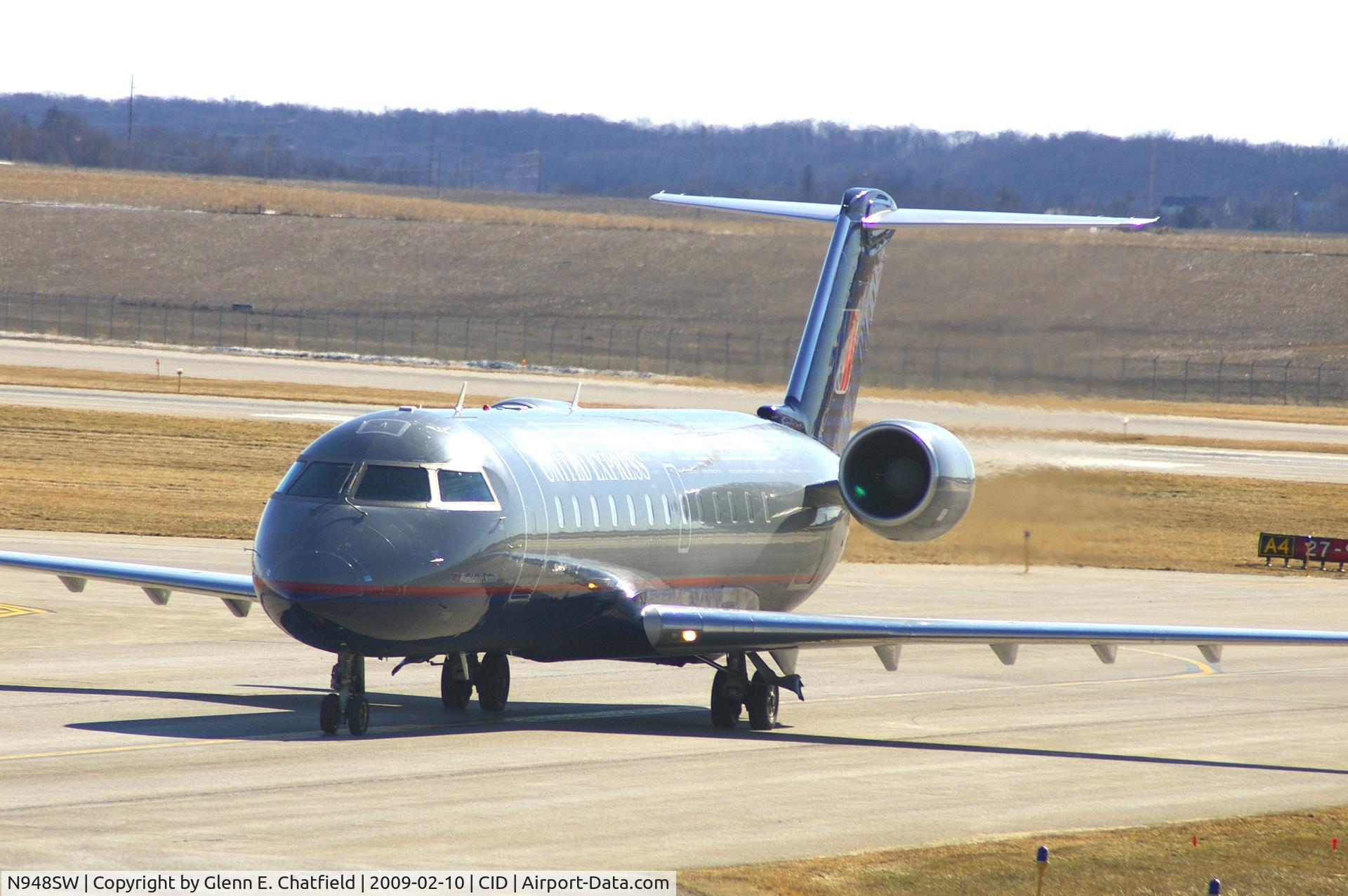 N948SW, 2003 Canadair CL-600-2B19 Regional Jet CRJ-200LR C/N 7789, Taxiing on Alpha 4 to the terminal