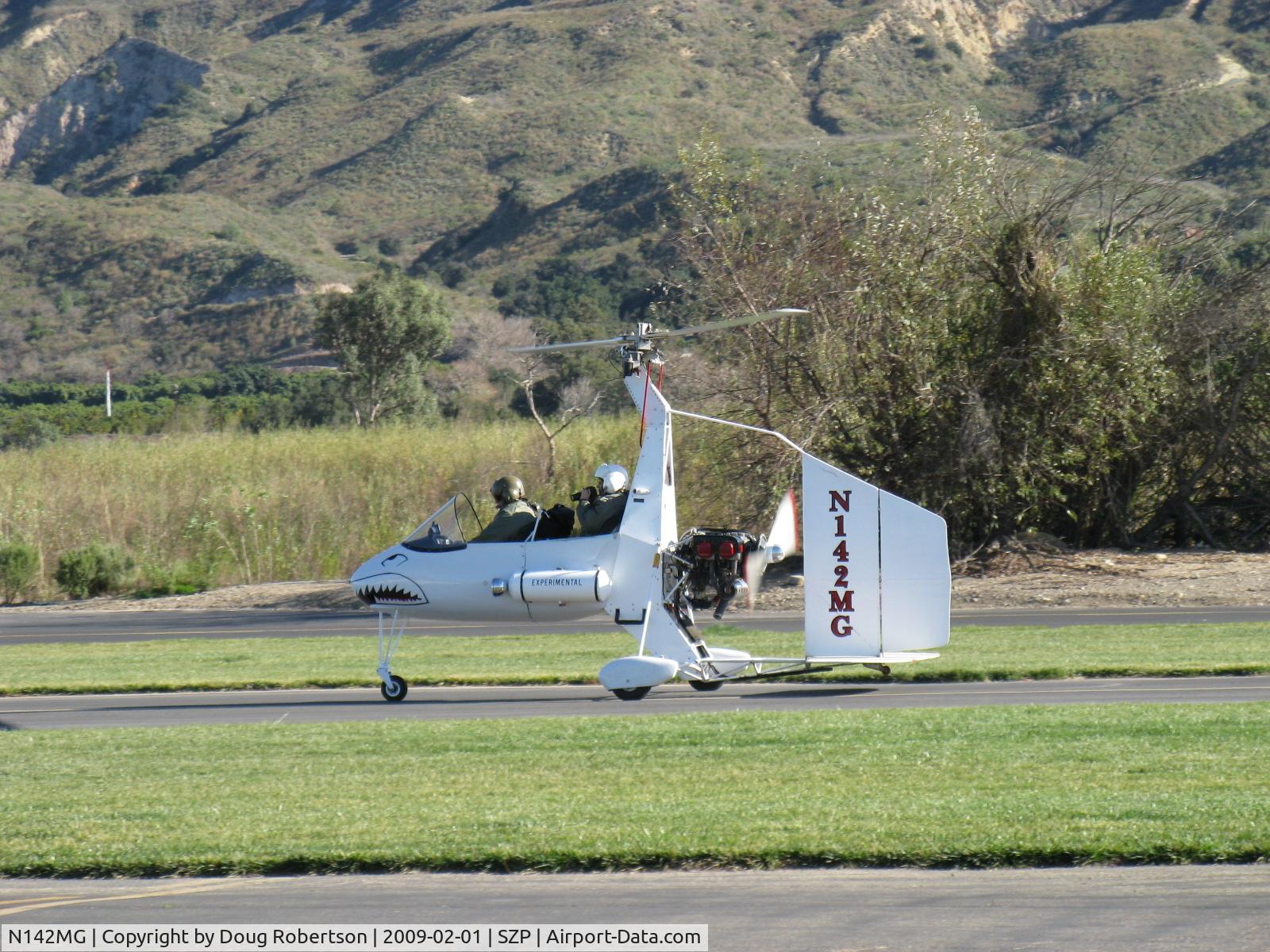 N142MG, 1999 Givans Mark E Predator C/N 1, 1999 Givans PREDATOR Powered Autogyro, Lycoming O-290-G 135 Hp pusher engine, Experimental class, takeoff roll Rwy 04