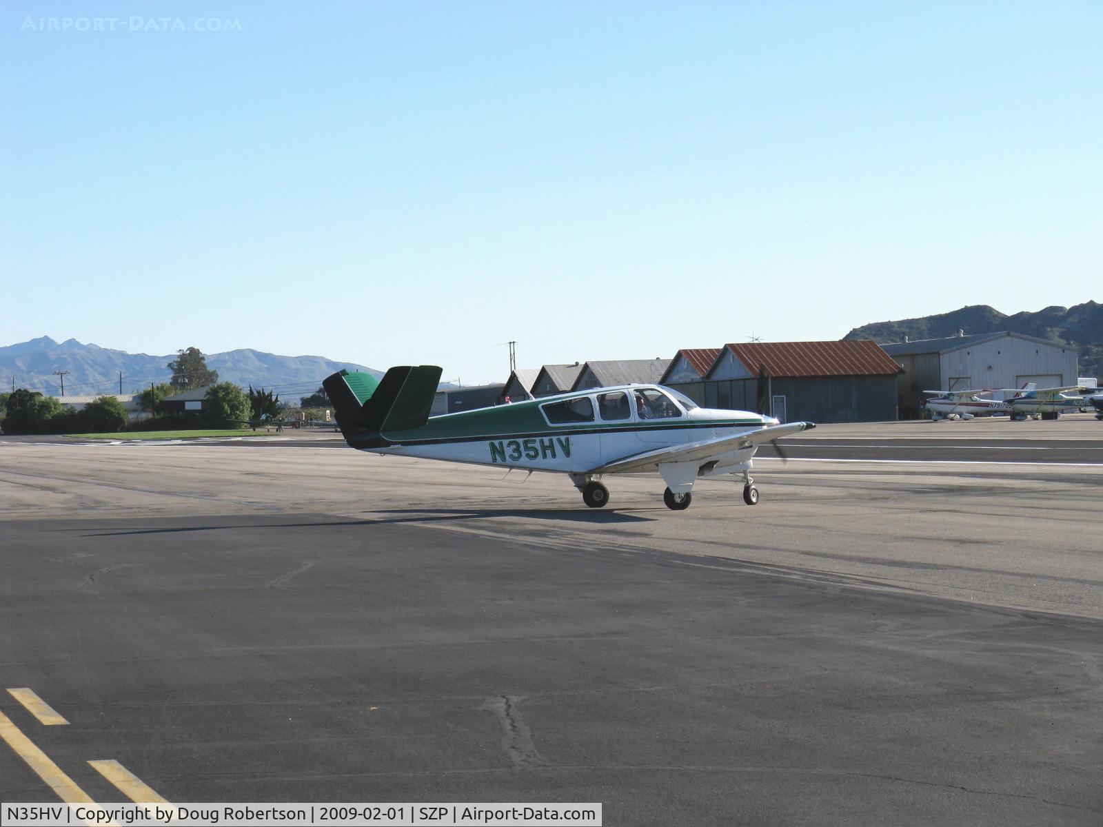N35HV, 1957 Beech H35 Bonanza C/N D-5236, 1957 Beech H35 BONANZA, Continental O-470-G 240 Hp, taxi