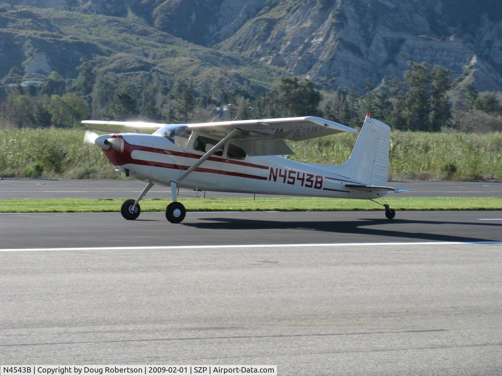 N4543B, 1955 Cessna 180 C/N 31442, 1955 Cessna 180, Continental O-470 225 Hp, landing roll Rwy 04