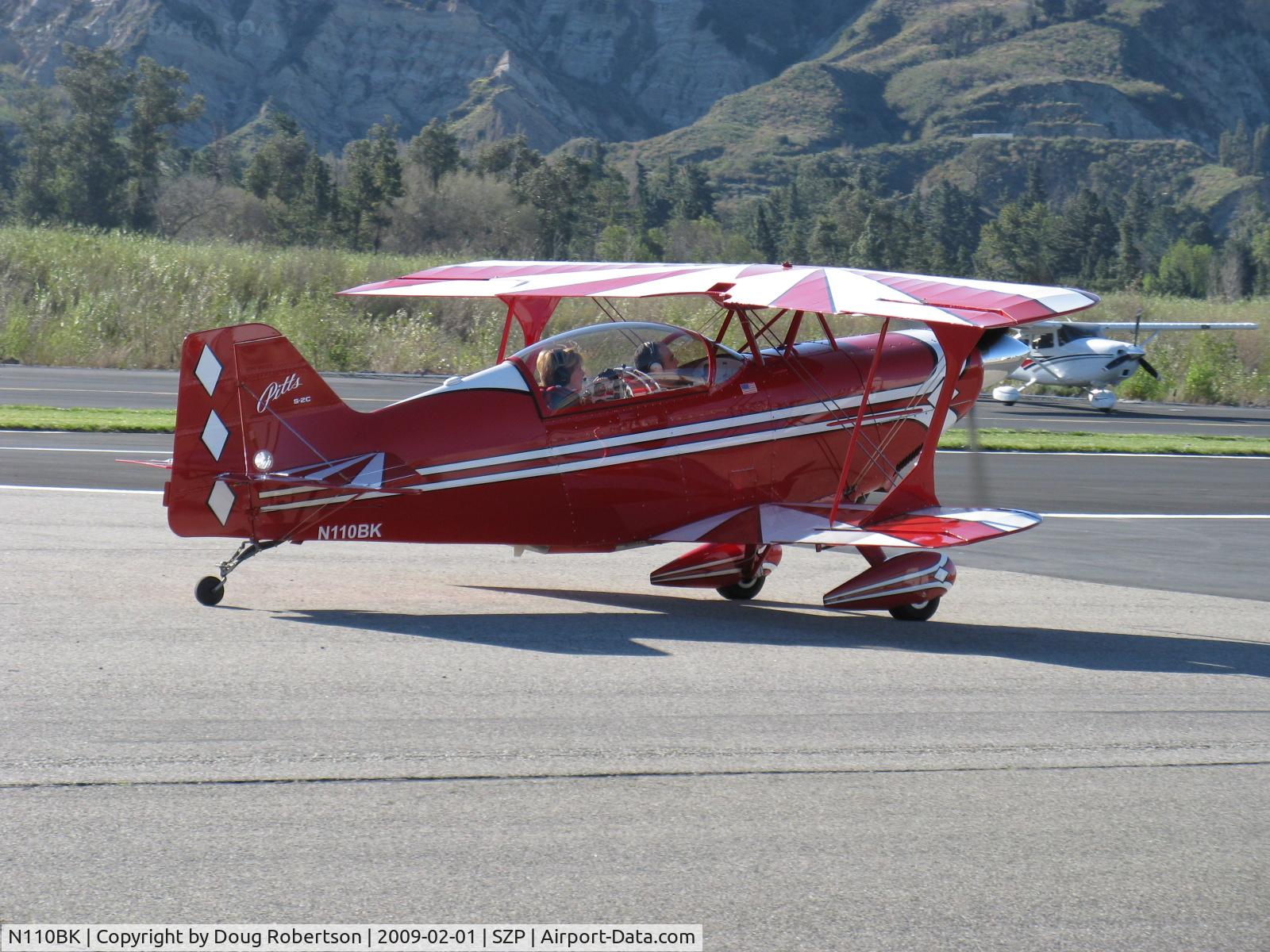 N110BK, 2007 Aviat Pitts S-2C Special C/N 6077, 2007 Aviat PITTS S-2C, Lycoming AEIO-540-D4A5 260 Hp, taxi to rwy 04