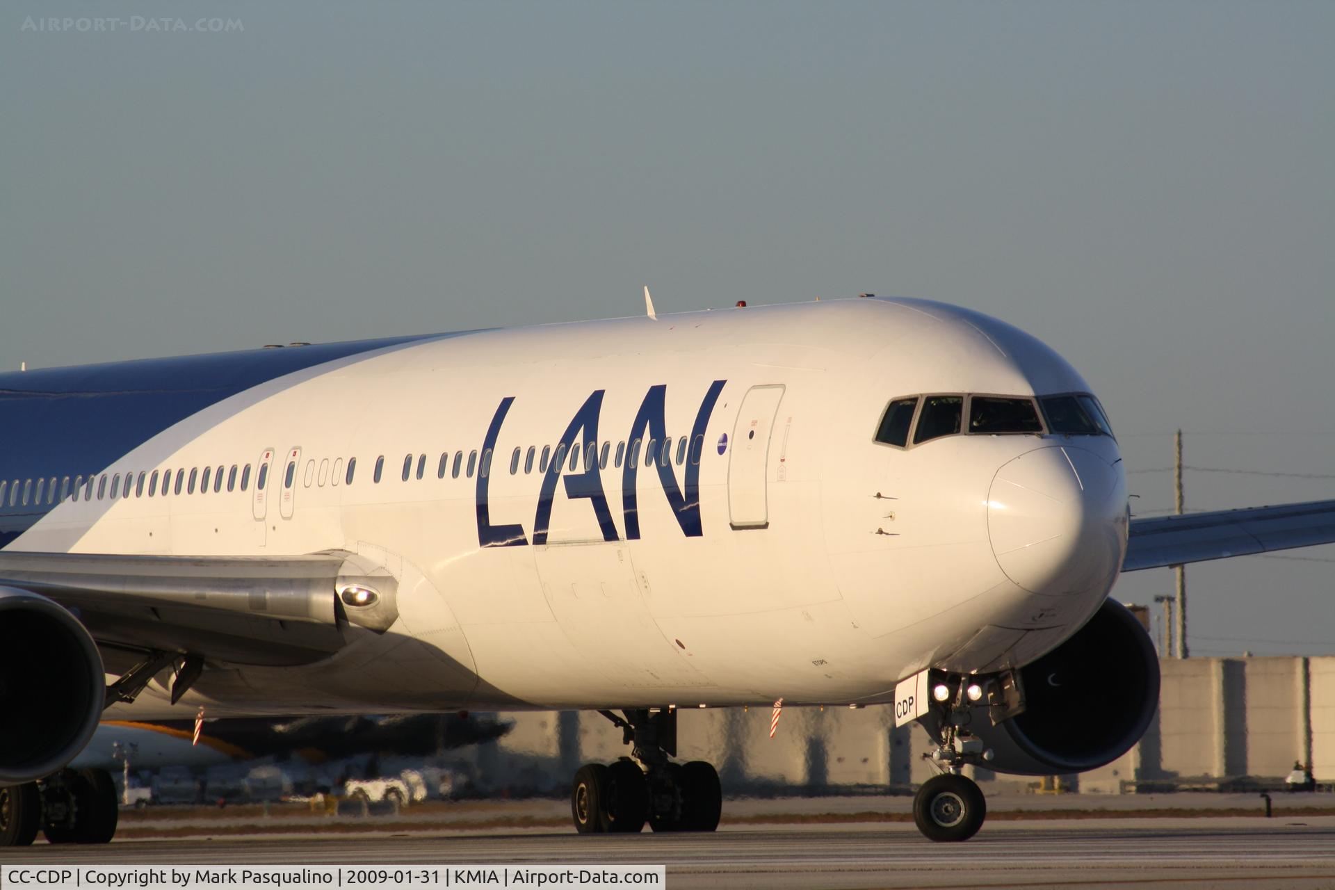CC-CDP, 1996 Boeing 767-316/ER C/N 27597, Boeing 767-300