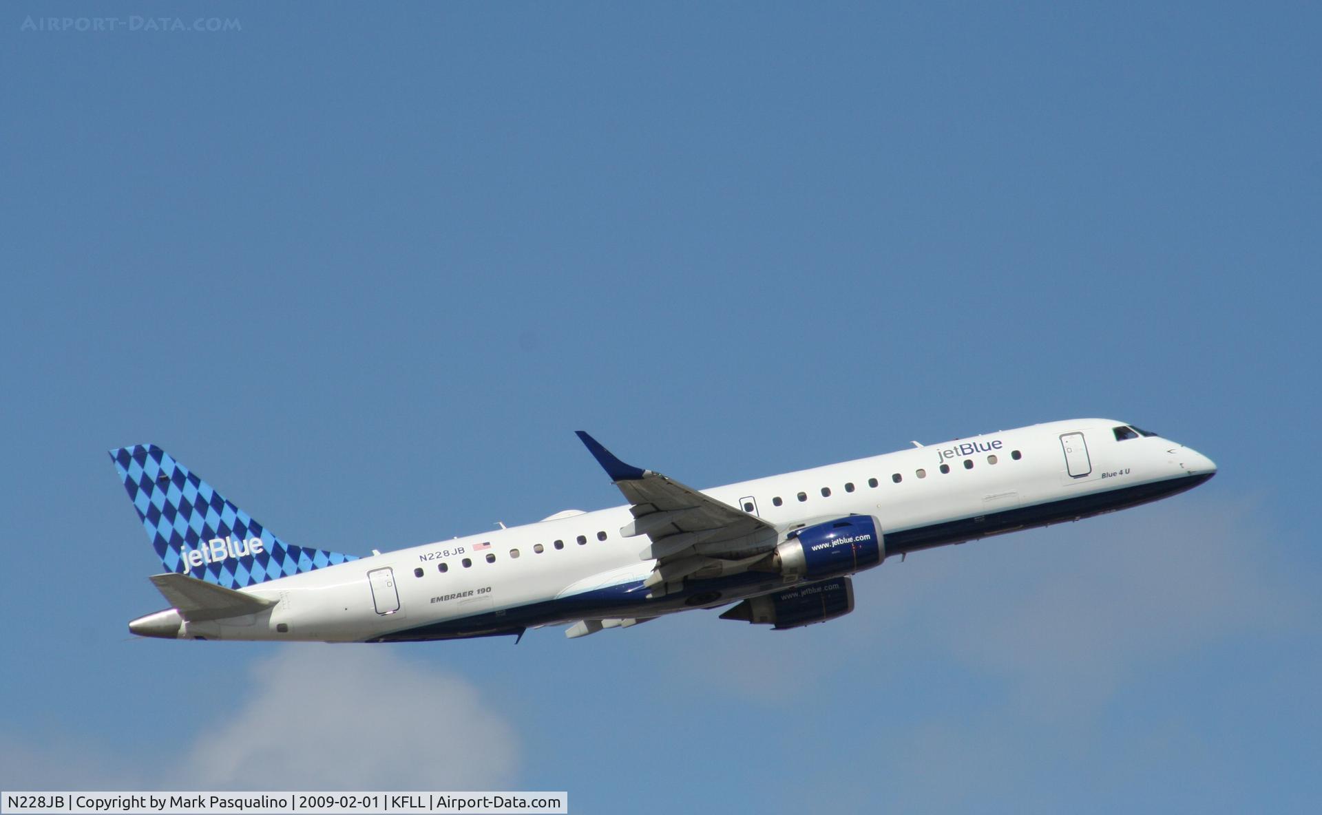 N228JB, 2006 Embraer 190AR (ERJ-190-100IGW) C/N 19000030, ERJ 190-100 IGW
