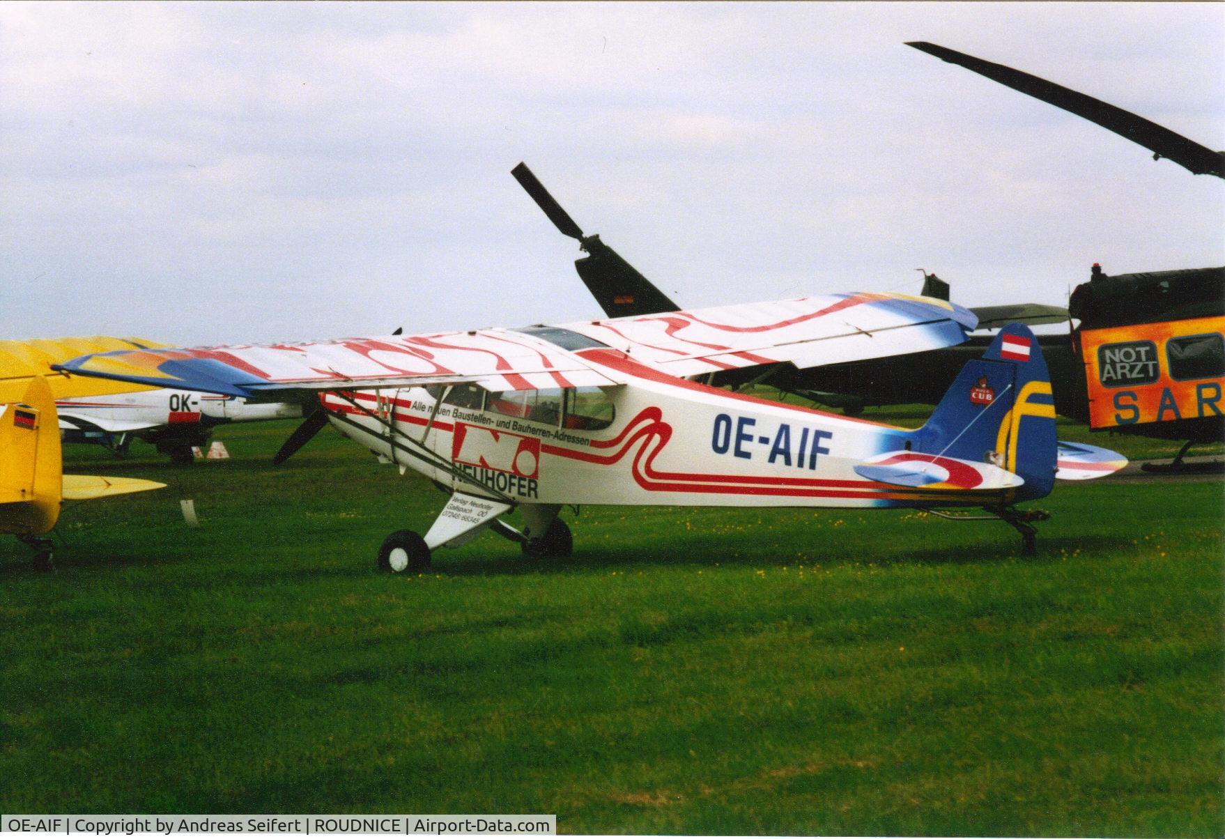 OE-AIF, Piper PA-18-150 Super Cub C/N 18-4401, Memorial Airshow Roudnice 2001