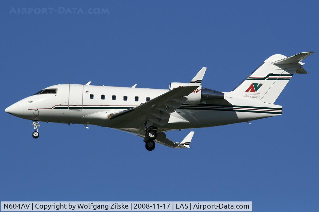 N604AV, 1999 Bombardier Challenger 604 (CL-600-2B16) C/N 5437, visitor