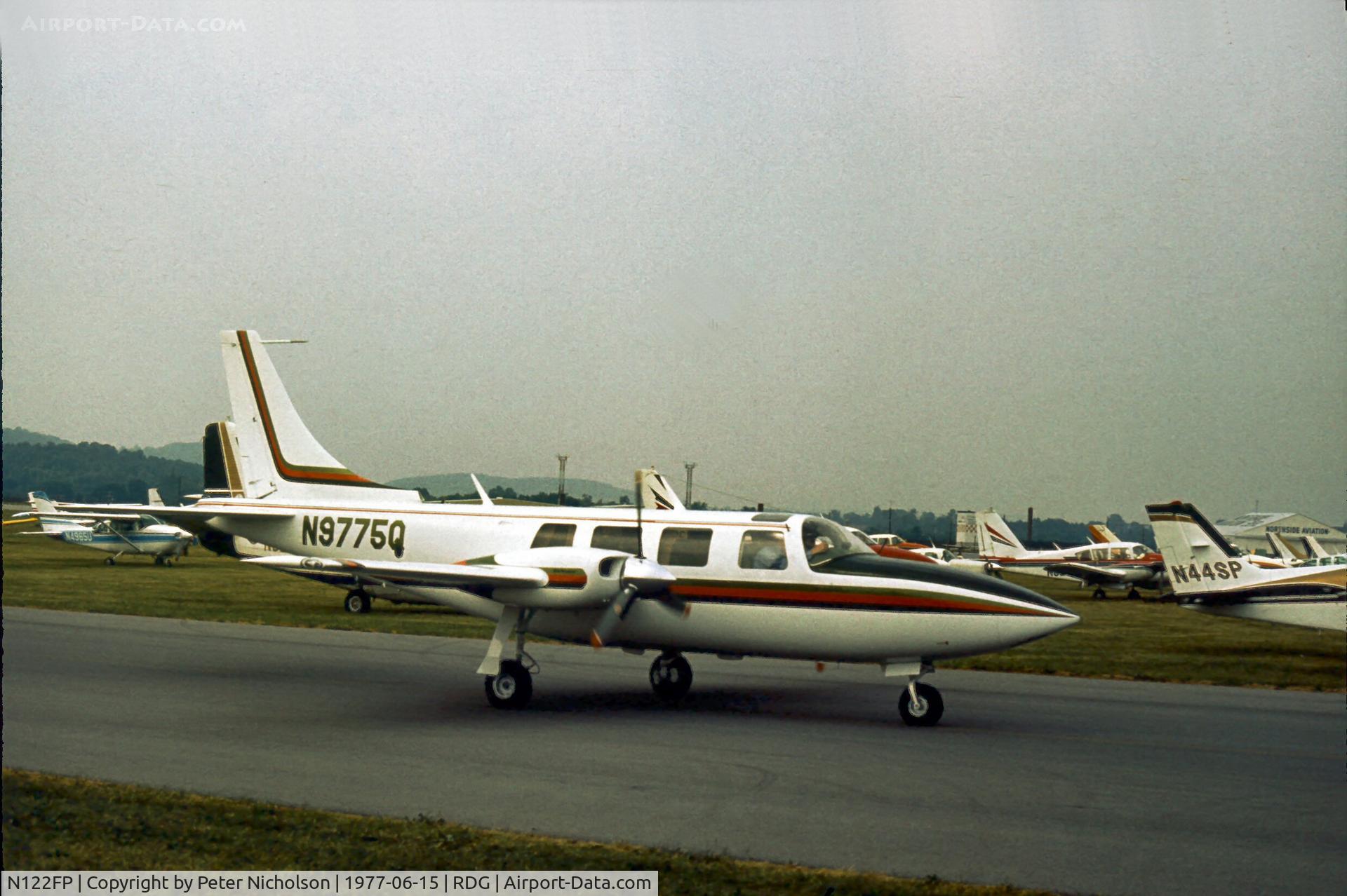 N122FP, 1977 Smith Aerostar 601P C/N 61P-0412-147, Arriving for the 1977 Reading Airshow when the regn was N9775Q.