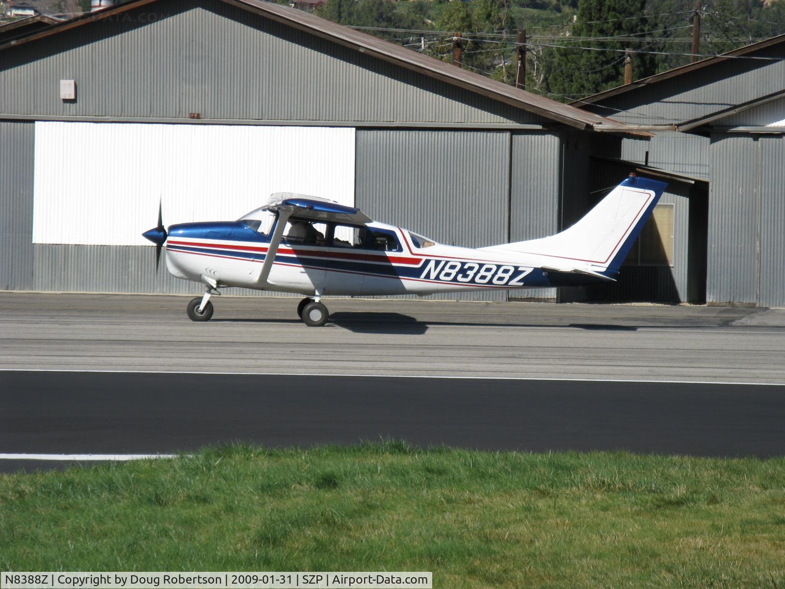 N8388Z, 1963 Cessna 210-5 C/N 205-0388, 1963 Cessna 210-5 (205) UTILINE (fixed gear version of 210C) Continental IO-470-E 260 Hp, taxi to Rwy 04