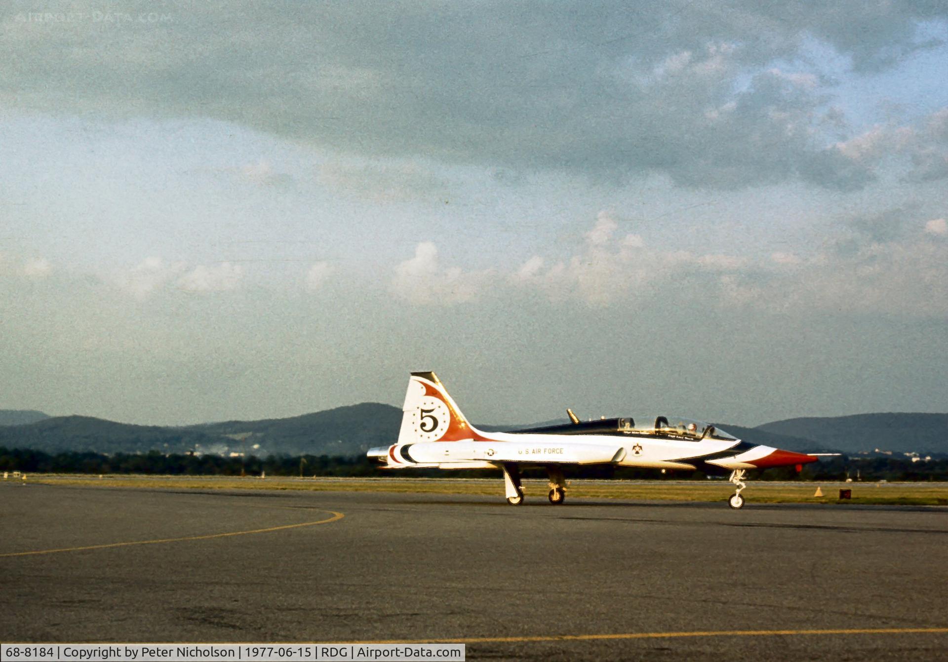 68-8184, 1968 Northrop T-38A Talon C/N T.6189, Talon number 5 of the Thunderbirds Flight Demonstration Team at the 1977 Reading Airshow.