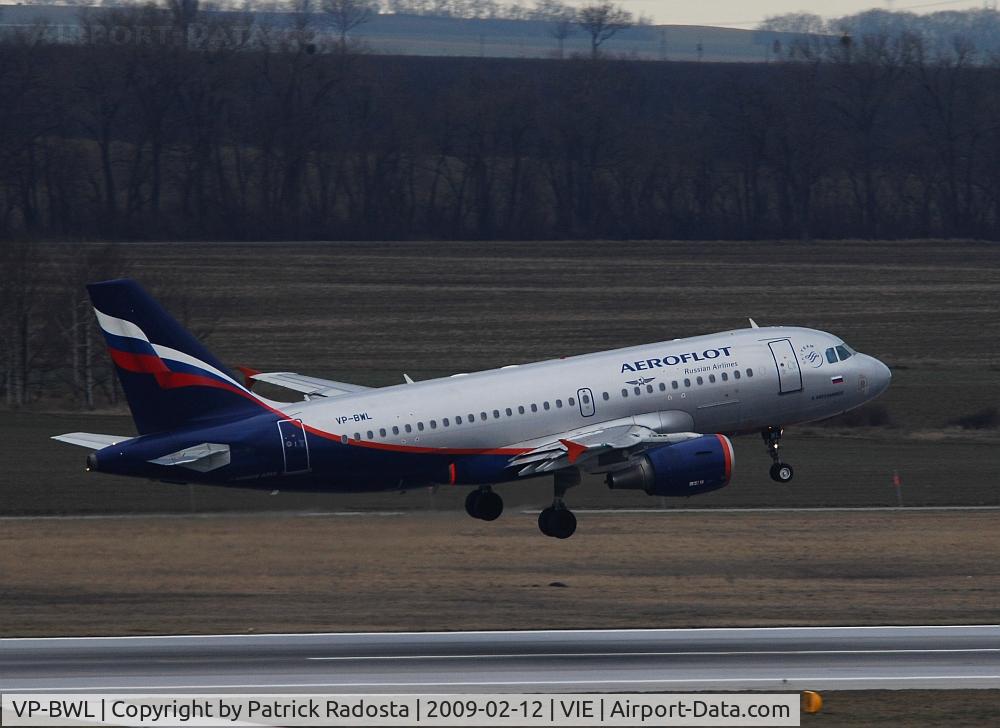 VP-BWL, 2004 Airbus A319-111 C/N 2243, That Airbus seems to have a very high take off weight ...