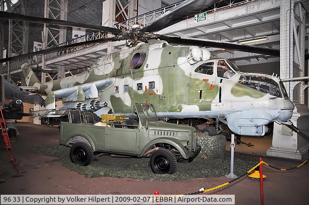 96 33, Mil Mi-24D Hind C/N 340273, museum Brussels