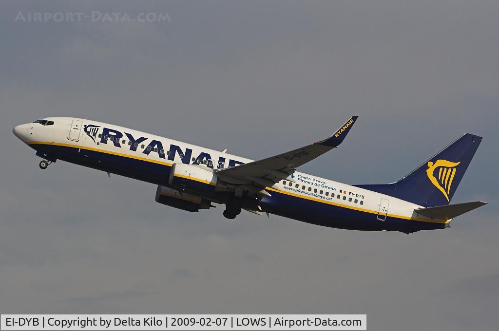 EI-DYB, 2008 Boeing 737-8AS C/N 33633, RAYNAIR sticker 