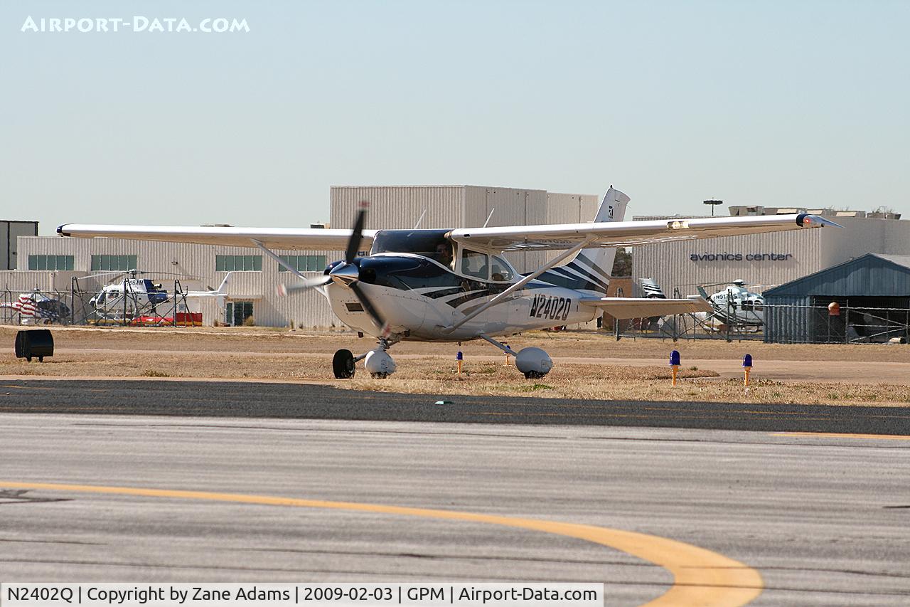 N2402Q, 2006 Cessna 182T Skylane C/N 18281756, At Grand Prairie Municipal
