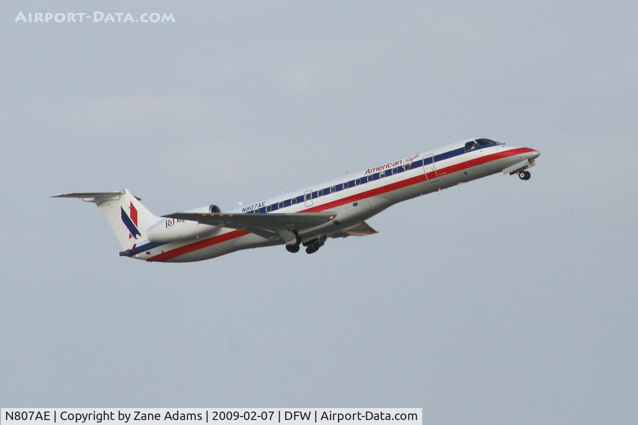 N807AE, 2001 Embraer ERJ-140LR (EMB-135KL) C/N 145506, American Eagle departing DFW