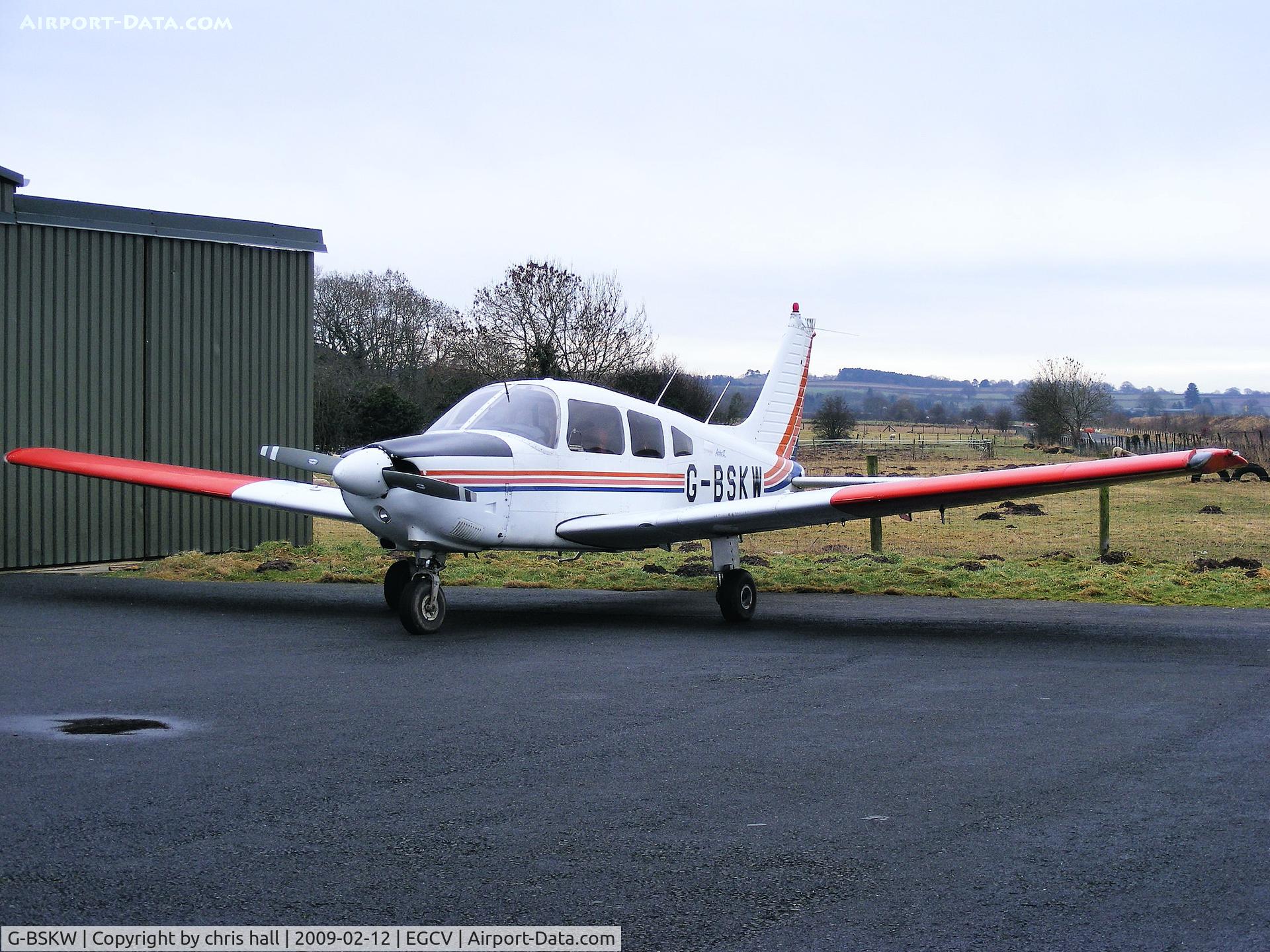 G-BSKW, 1989 Piper PA-28-181 Cherokee Archer II C/N 2890138, SHROPSHIRE AERO CLUB, Previous ID: N91940