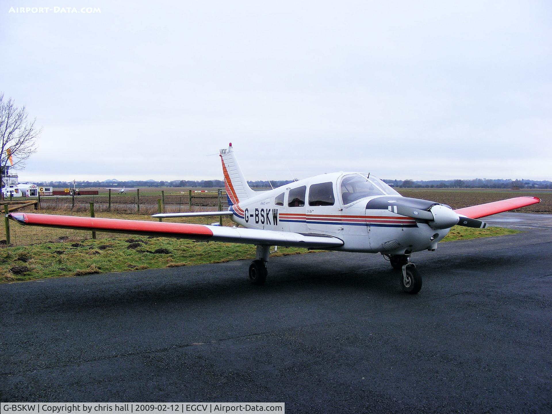 G-BSKW, 1989 Piper PA-28-181 Cherokee Archer II C/N 2890138, SHROPSHIRE AERO CLUB, Previous ID: N91940