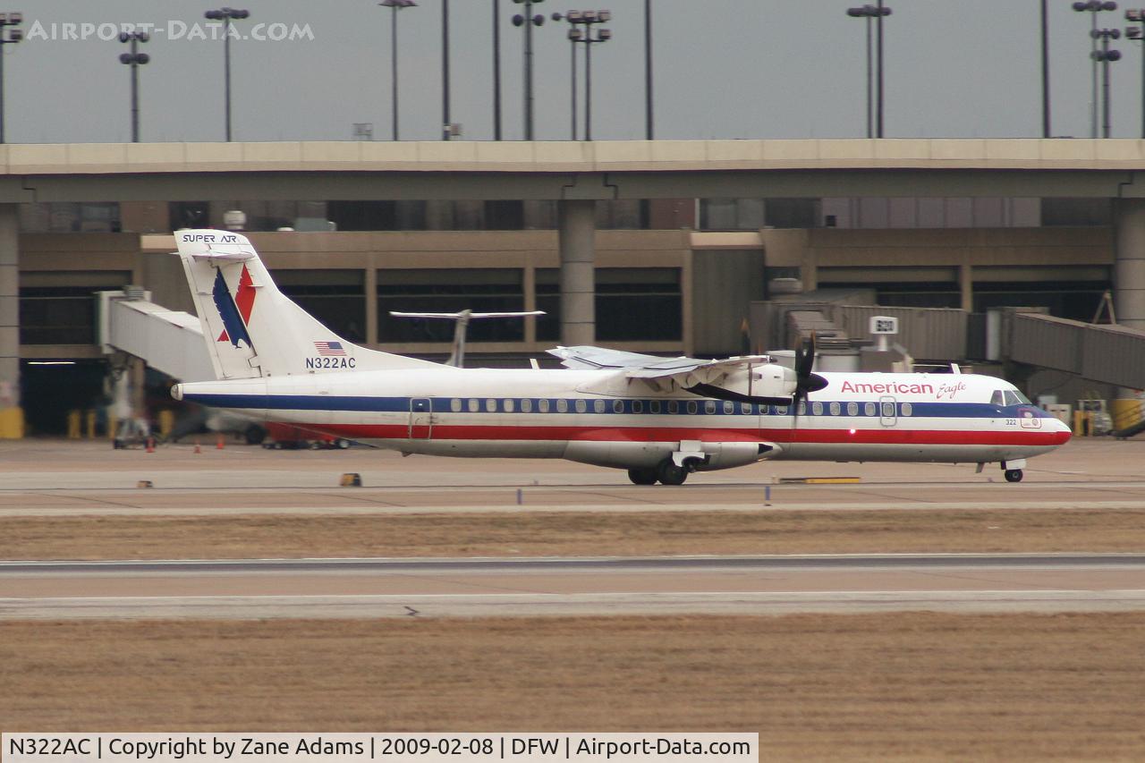 N322AC, 1992 ATR 72-212 C/N 320, American Eagle at DFW