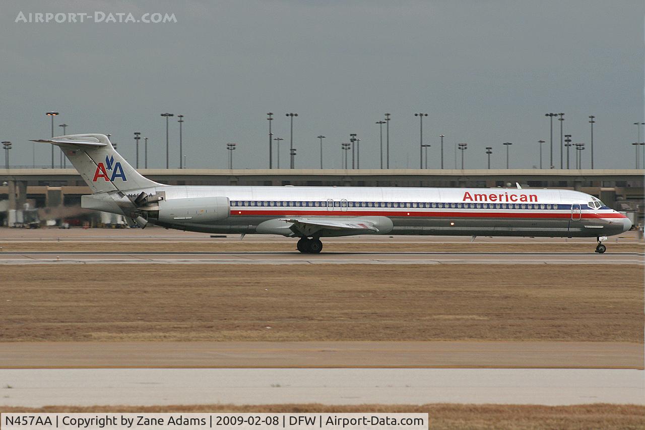 N457AA, 1988 McDonnell Douglas MD-82 (DC-9-82) C/N 49562, American Airlines MD-80 at DFW