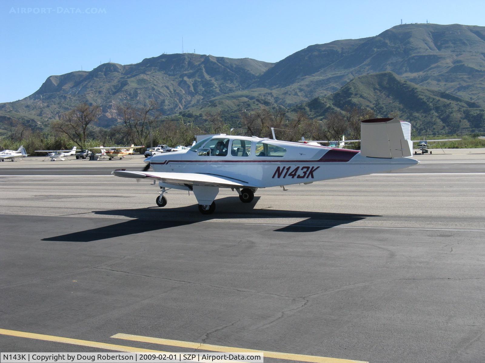 N143K, 1964 Beech S35 Bonanza C/N D-7664, 1964 Beech S35 BONANZA, Continental IO-520-B 285 Hp, taxi