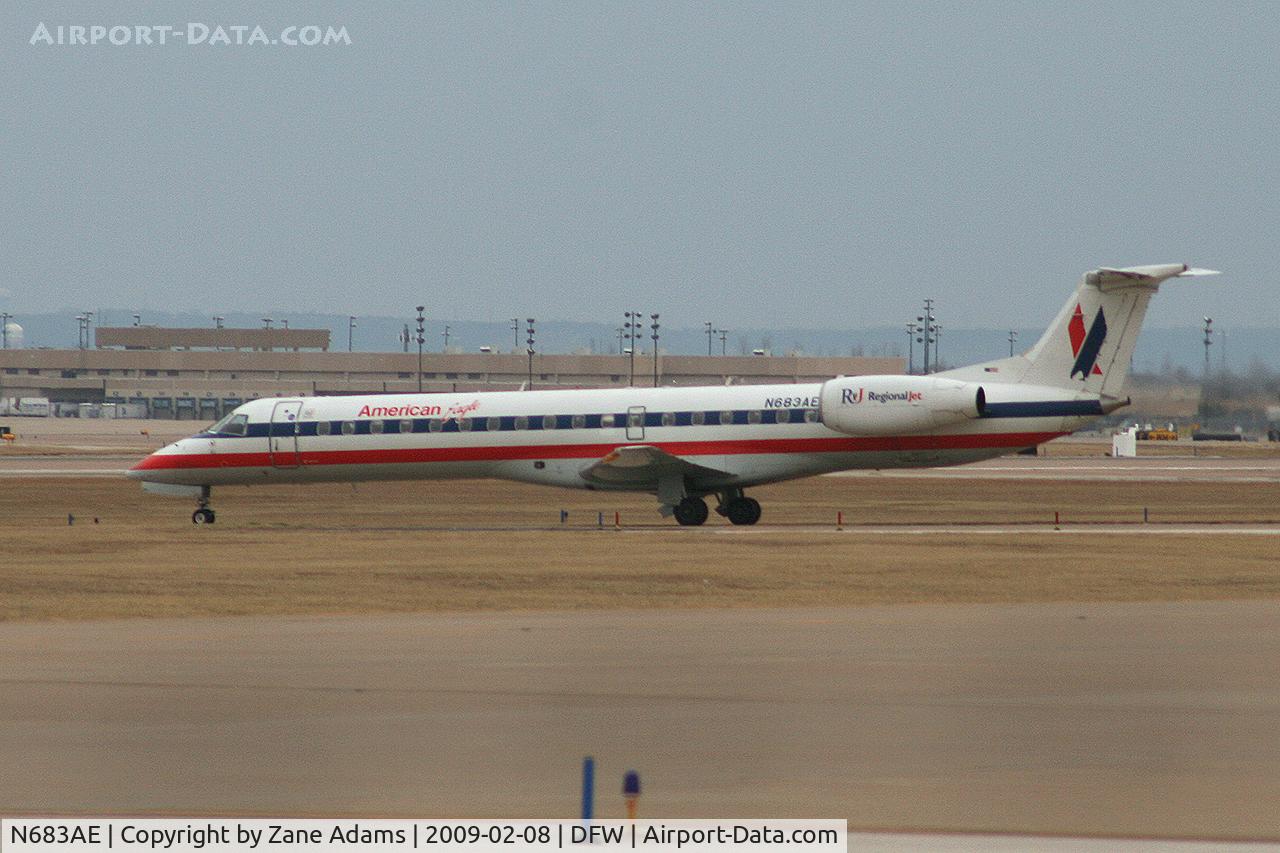 N683AE, 2004 Embraer ERJ-145LR (EMB-145LR) C/N 14500833, American Eagle at DFW