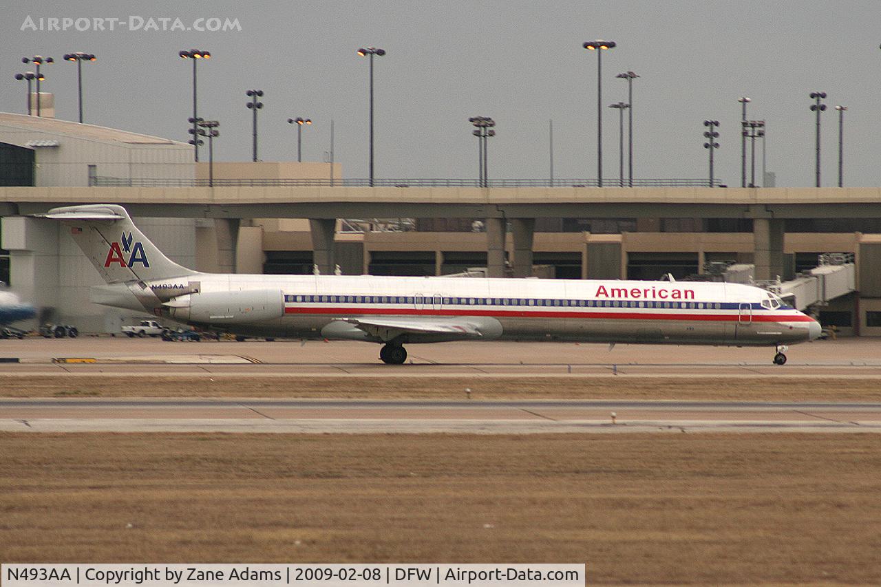 N493AA, 1989 McDonnell Douglas MD-82 (DC-9-82) C/N 49731, American Airlines MD-80 at DFW