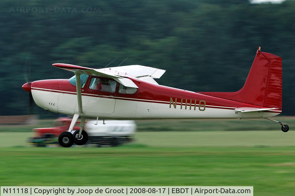 N11118, 1963 Cessna 180F C/N 18051230, landing at Schaffen