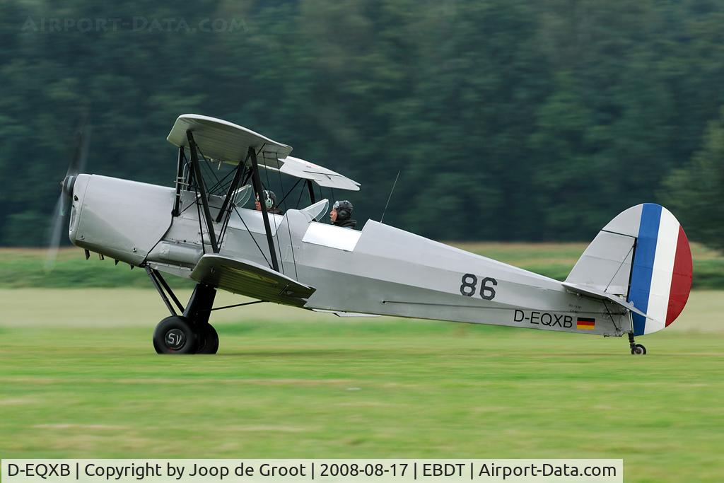 D-EQXB, 1949 Stampe-Vertongen SV-4C C/N 1086, This Stampe has a double identity: its former registration OO_SVF is still underneath the stabilo.