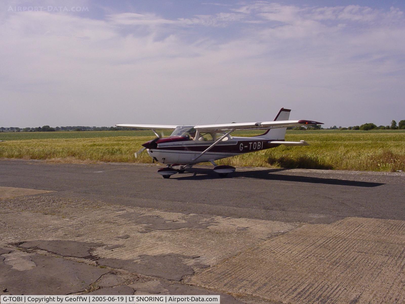 G-TOBI, 1971 Reims Cessna F172K C/N 0792, Fly-In visitor on a sunny afternoon