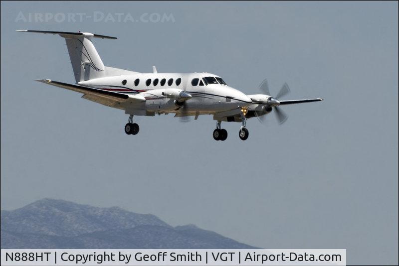 N888HT, 1979 Beech 200 Super King Air C/N BB-444, 1979 Beech 200