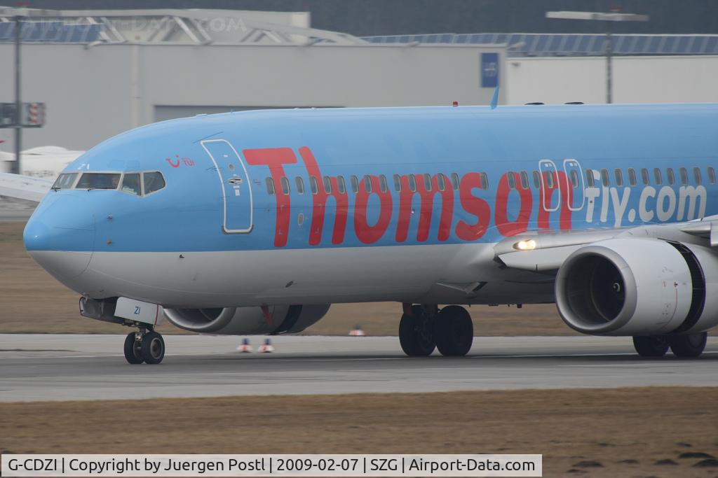 G-CDZI, 2000 Boeing 737-804 C/N 28229, Boeing 737-804