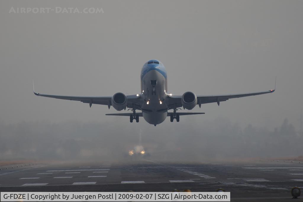 G-FDZE, 2008 Boeing 737-8K5 C/N 35137, Boeing 737-8K5