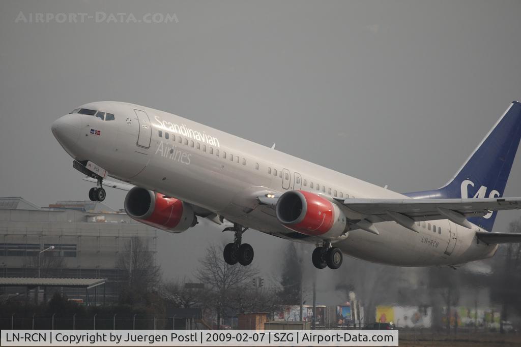 LN-RCN, 2000 Boeing 737-883 C/N 28318, Boeing 737-883