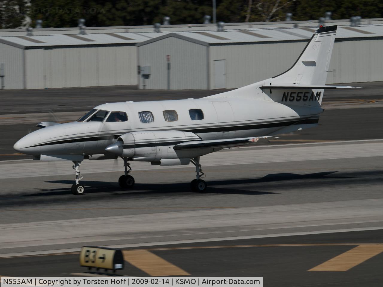 N555AM, Swearingen SA-226T Merlin III C/N T-227, N555AM departing from RWY 21