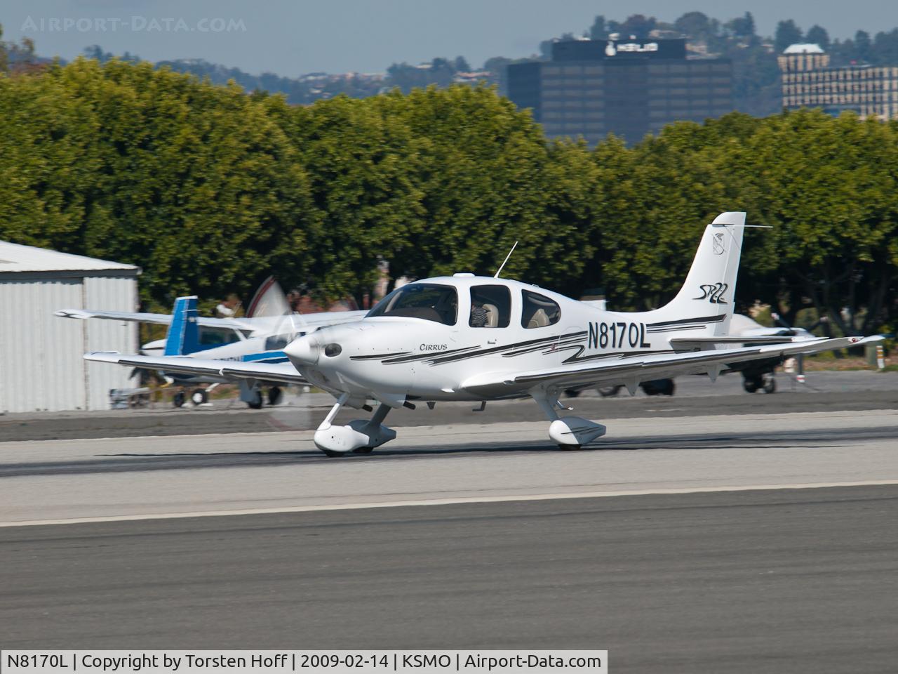 N8170L, 2003 Cirrus SR22 C/N 0779, N8170L departing from RWY 21