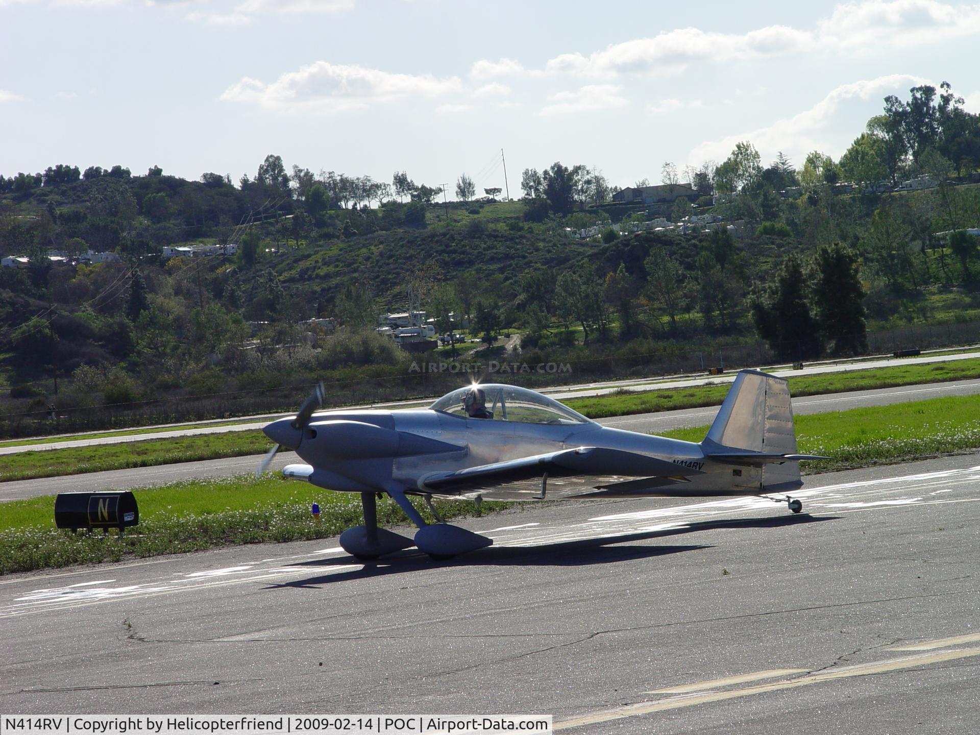 N414RV, 2004 Vans RV-4 C/N 4180, Waiting clearence to cross runways 8R & 26L
