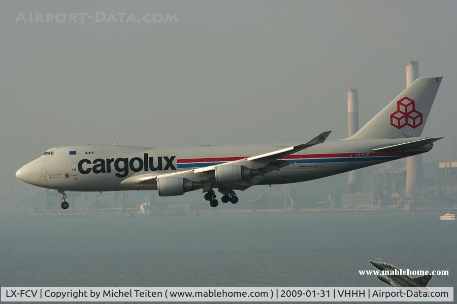 LX-FCV, 1993 Boeing 747-4R7F C/N 25866, Cargolux approaching 25R