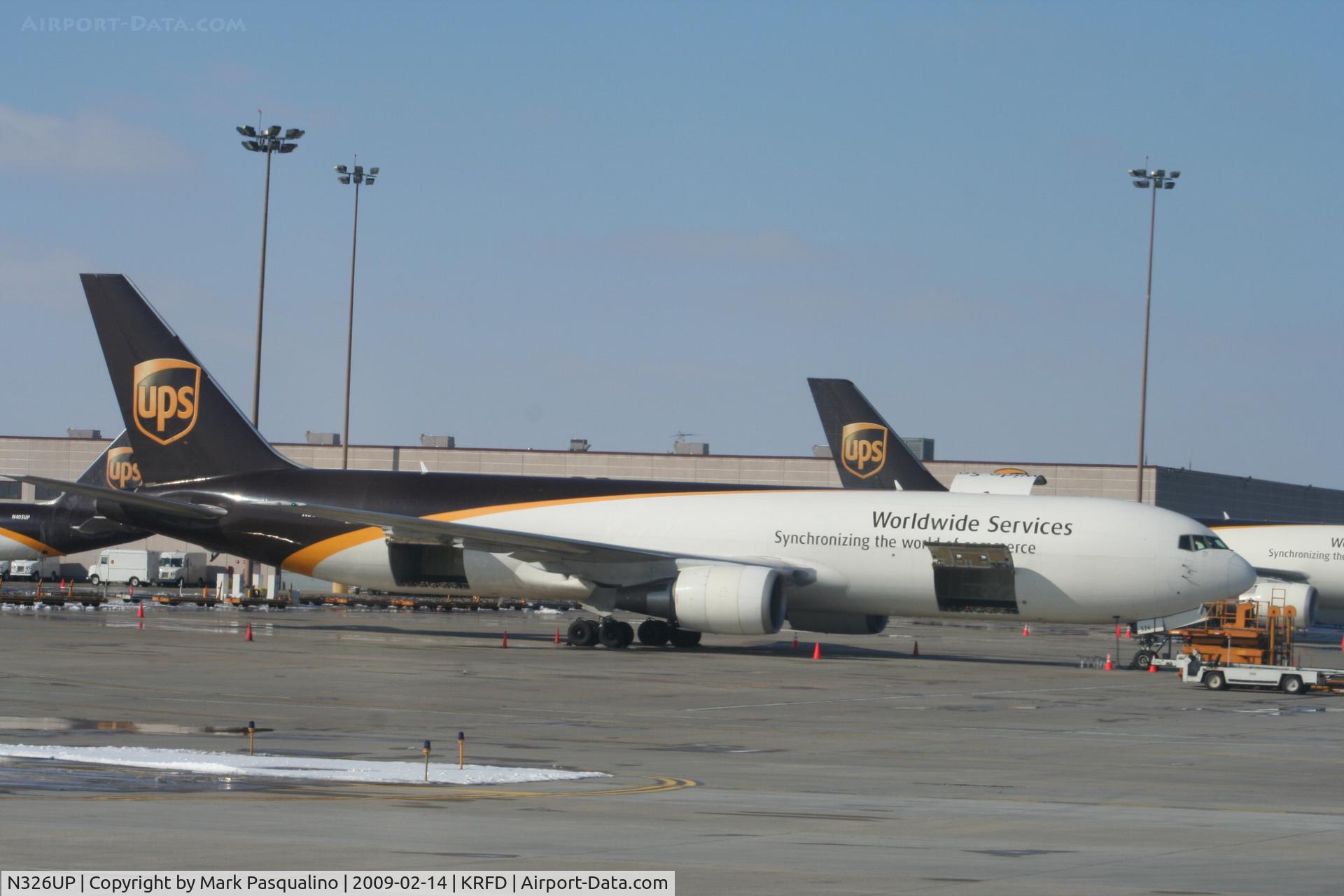N326UP, 1998 Boeing 767-34AF C/N 27752, Boeing 767-300F
