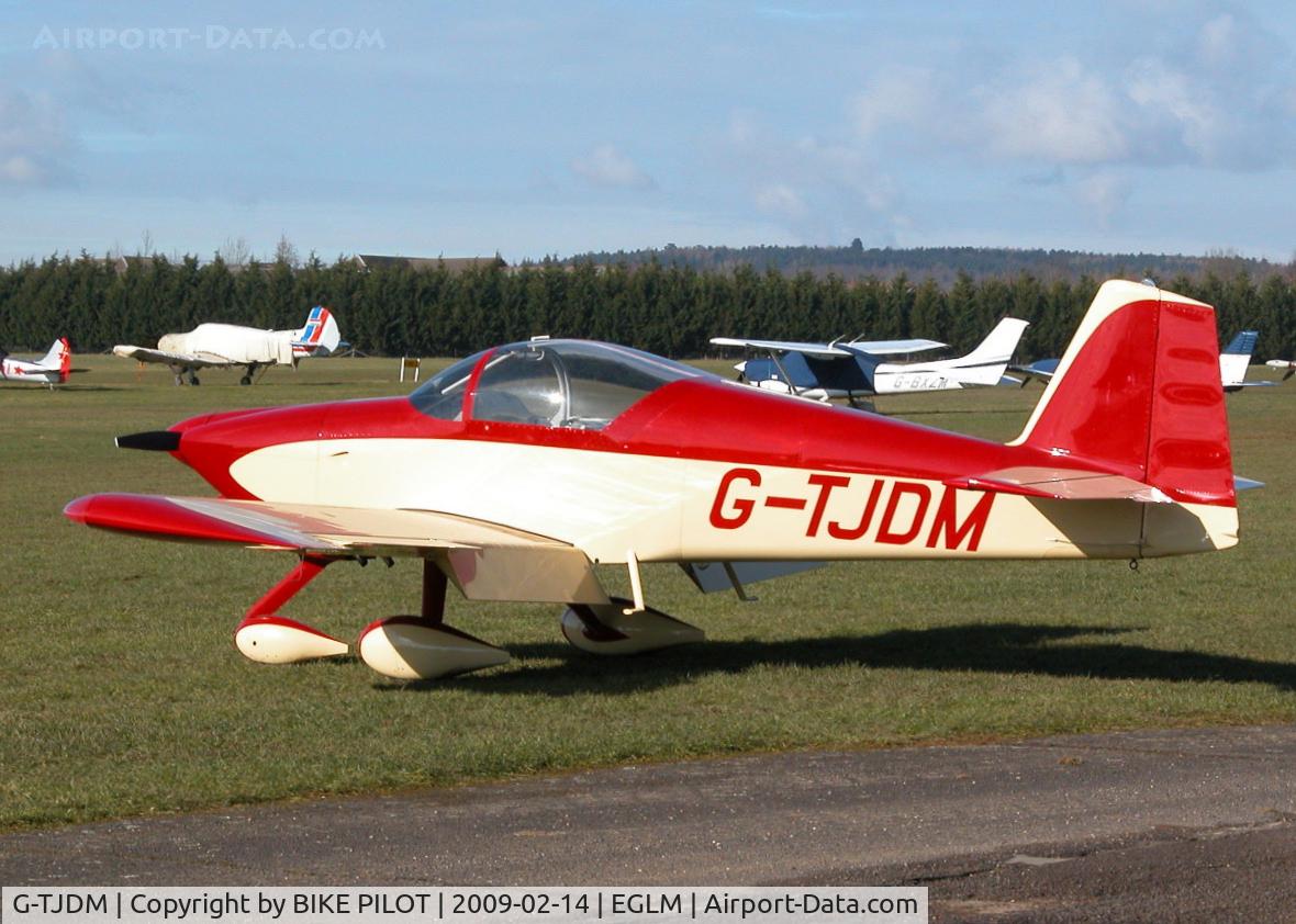 G-TJDM, 2007 Vans RV-6A C/N PFA 181A-13370, SMART VANS PARKED UP IN FRONT OF THE CLUB HOUSE