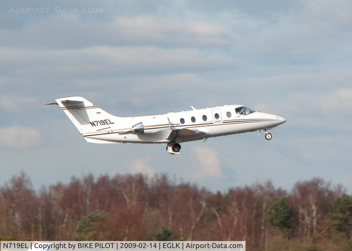 N719EL, Raytheon Hawker 400XP C/N RK-488, GEAR UP DEPARTING RWY 07