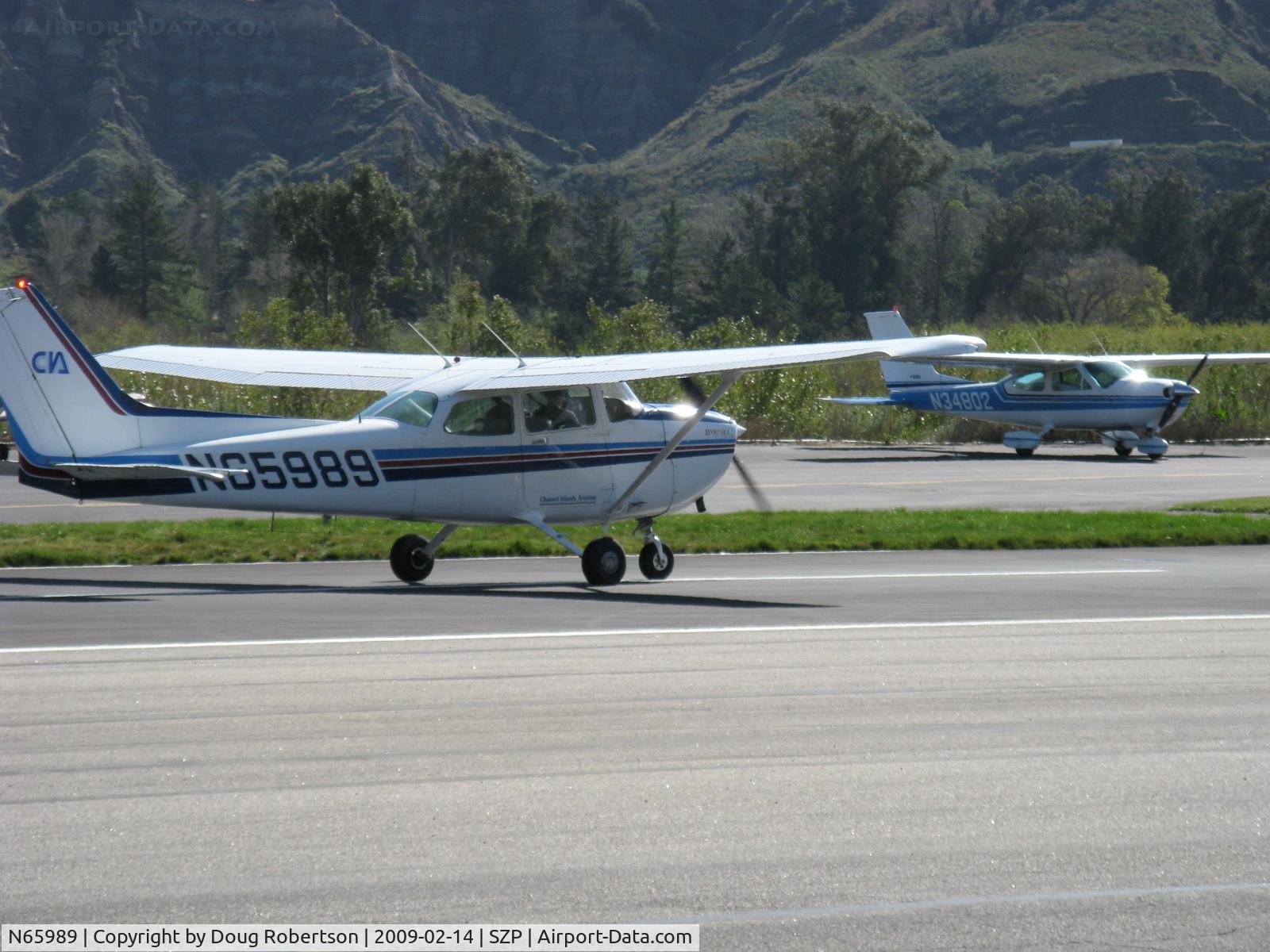 N65989, 1983 Cessna 172P C/N 17275940, 1983 Cessna 172P SKYHAWK II, Lycoming O-320-D2J 160 Hp, landing roll Rwy 22