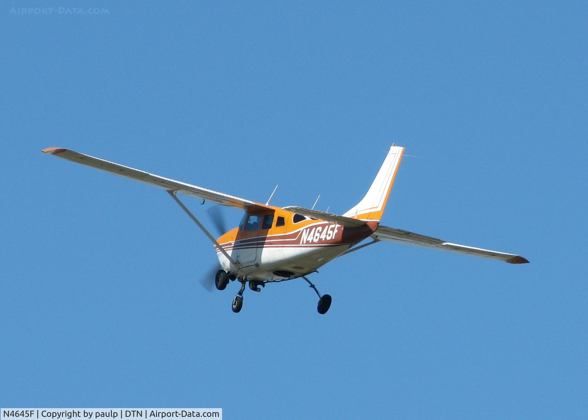 N4645F, 1966 Cessna TP206A Turbo Super Skylane C/N P206-0245, Taking off from 32 at Downtown Shreveport.