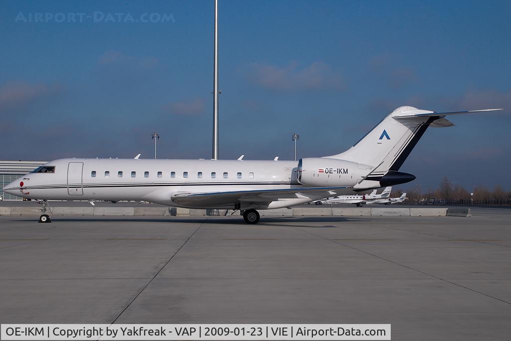 OE-IKM, 2001 Bombardier BD-700-1A10 Global Express C/N 9112, Globalexpress 5000