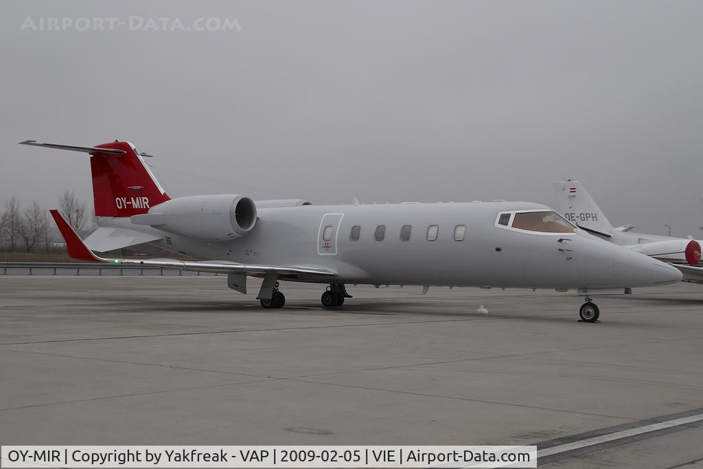 OY-MIR, Learjet 60XR C/N 60-322, Learjet 60