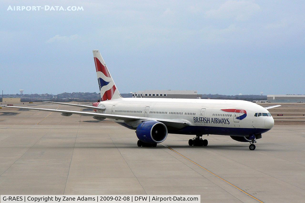 G-RAES, 1997 Boeing 777-236 C/N 27491, British Airways 777 rolling to the gate at DFW