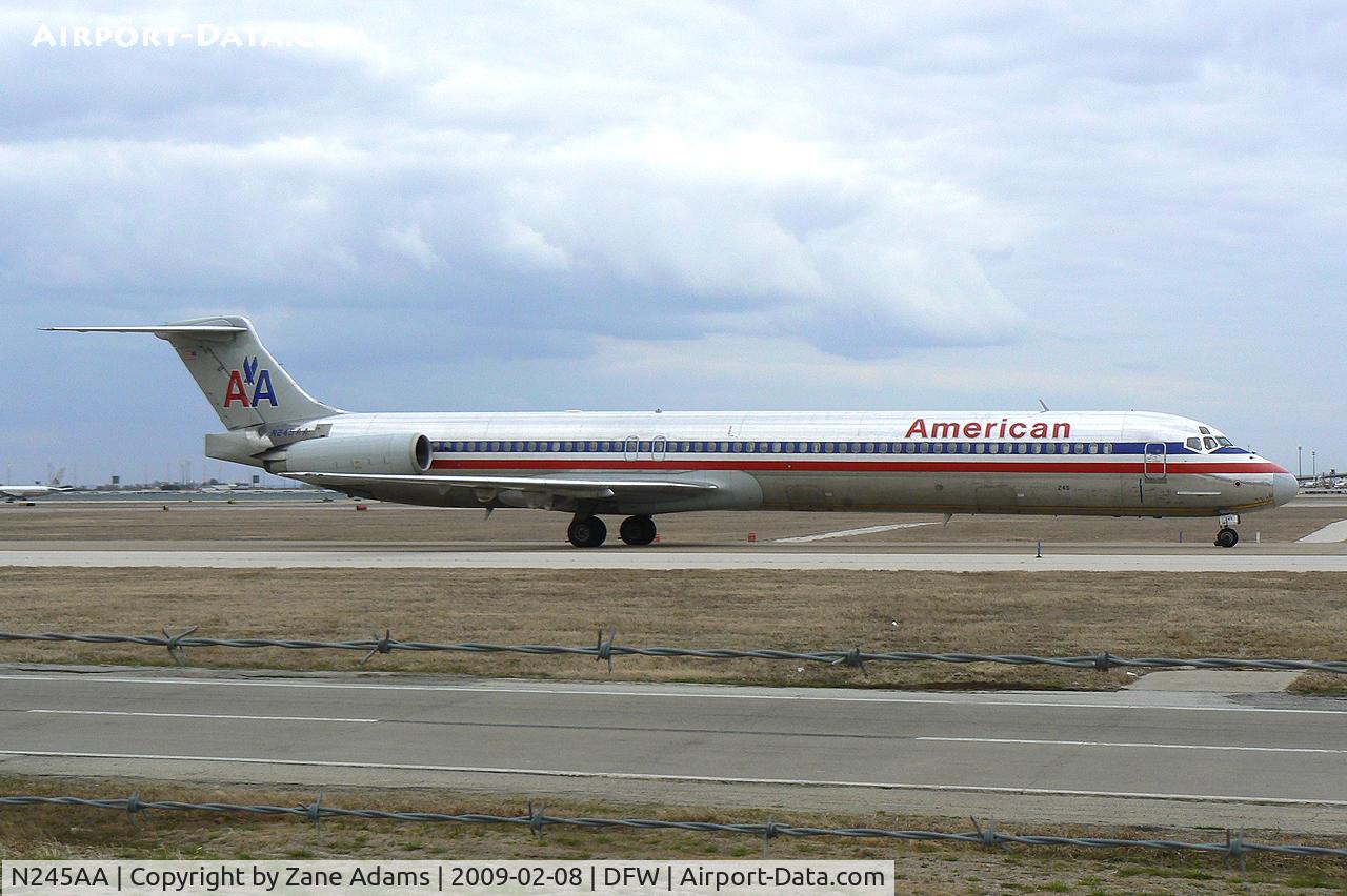 N245AA, 1984 McDonnell Douglas MD-82 (DC-9-82) C/N 49257, American Airlines MD-80 at DFW