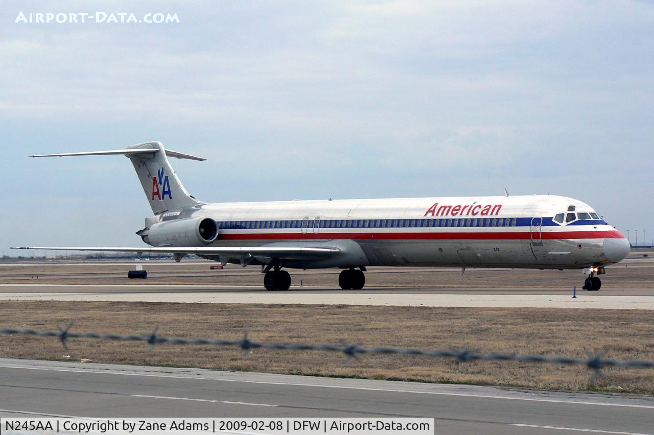 N245AA, 1984 McDonnell Douglas MD-82 (DC-9-82) C/N 49257, American Airlines MD-80 at DFW