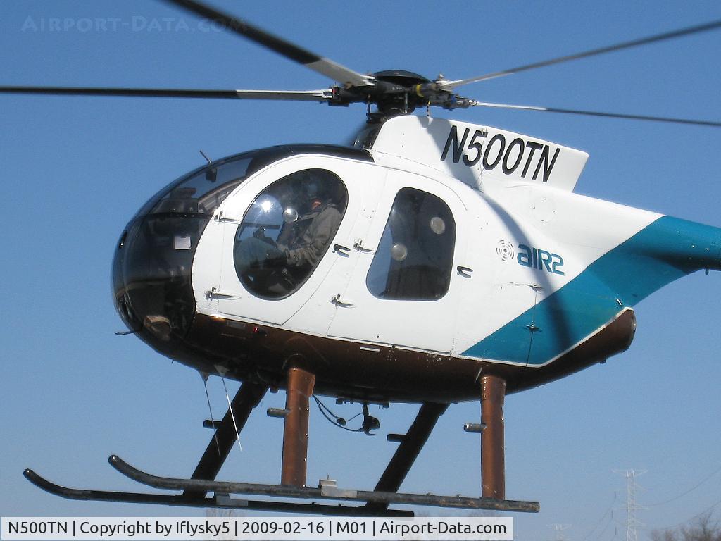 N500TN, 1979 Hughes 369D C/N 590521D, N500TN HUGHES 500D operated by AIR2 departs KM01