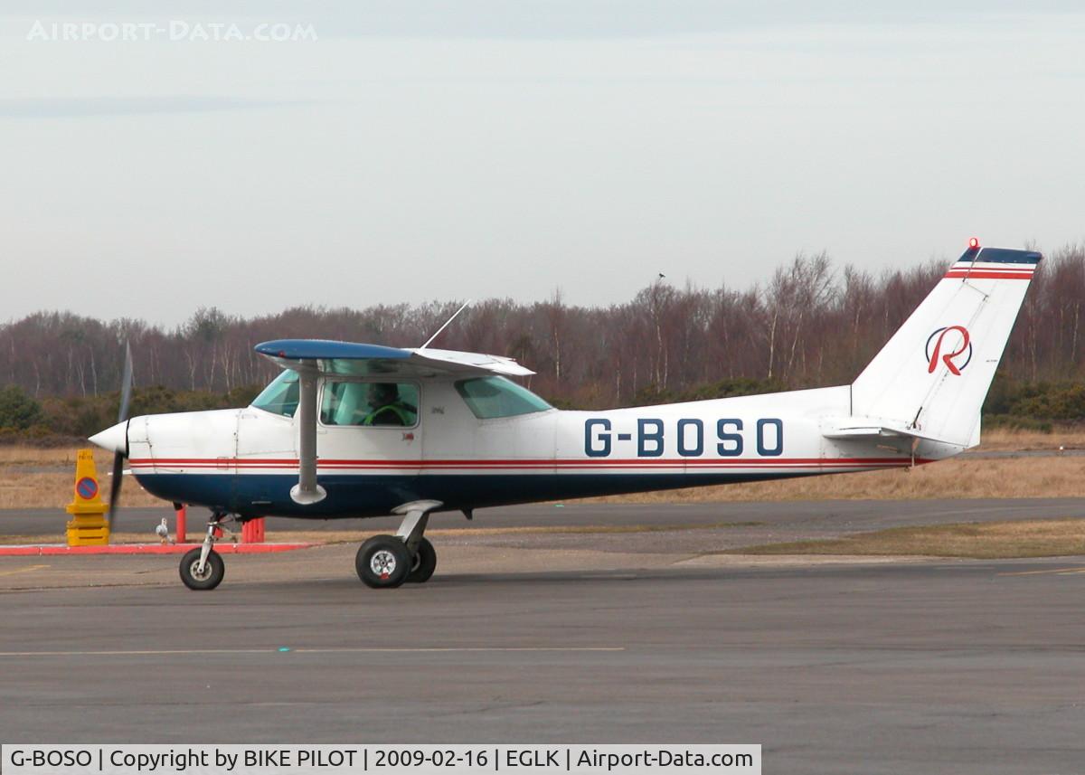 G-BOSO, 1981 Cessna A152 Aerobat C/N A152-0975, REDAIR TRAINER COMING UP TO THE PUMPS