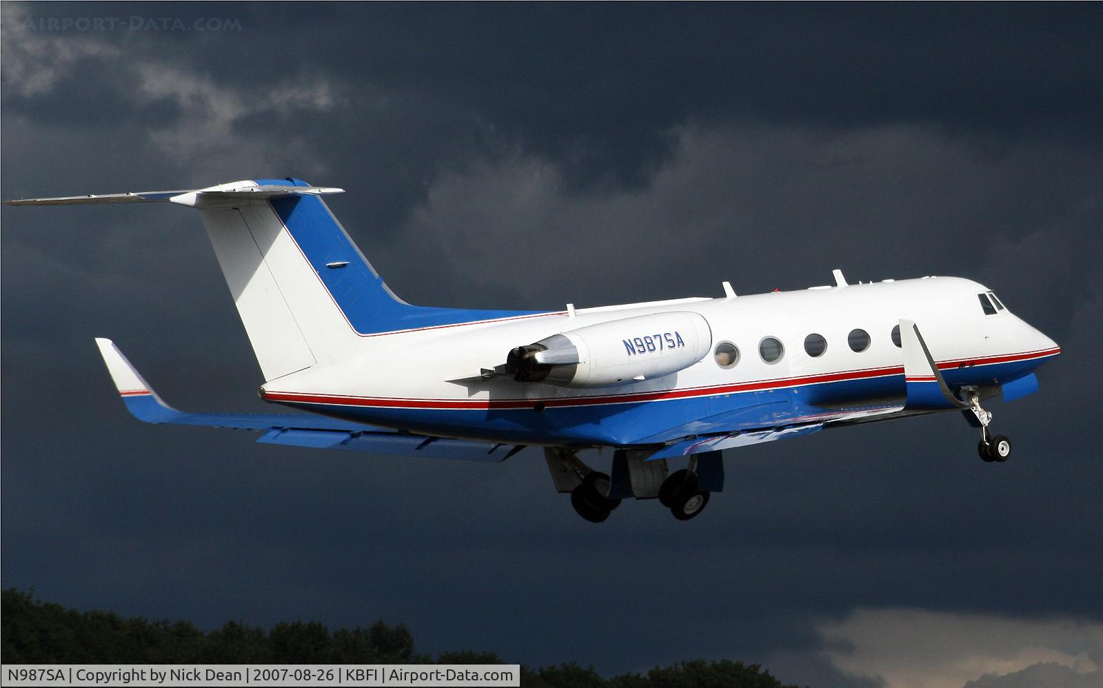 N987SA, 1975 Grumman G-1159 Gulfstream II C/N 172, KBFI